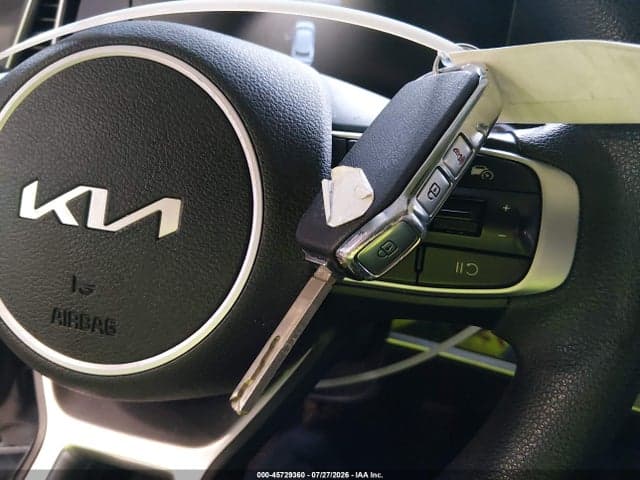 2023 KIA SPORTAGE LX 11