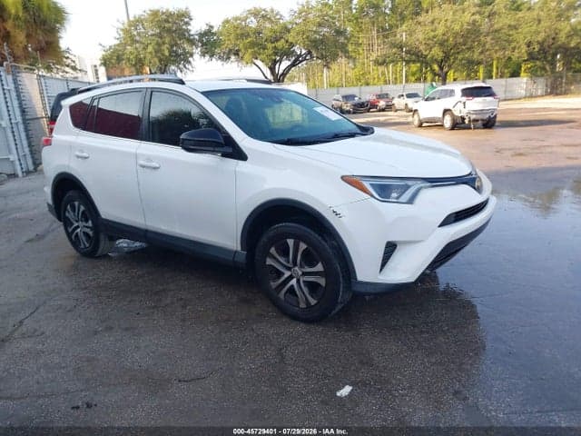 2017 TOYOTA RAV4 LE 1