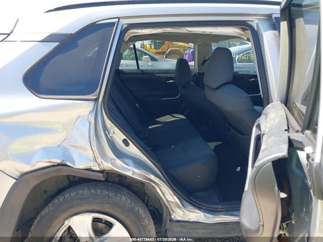 2019 TOYOTA RAV4 XLE 8
