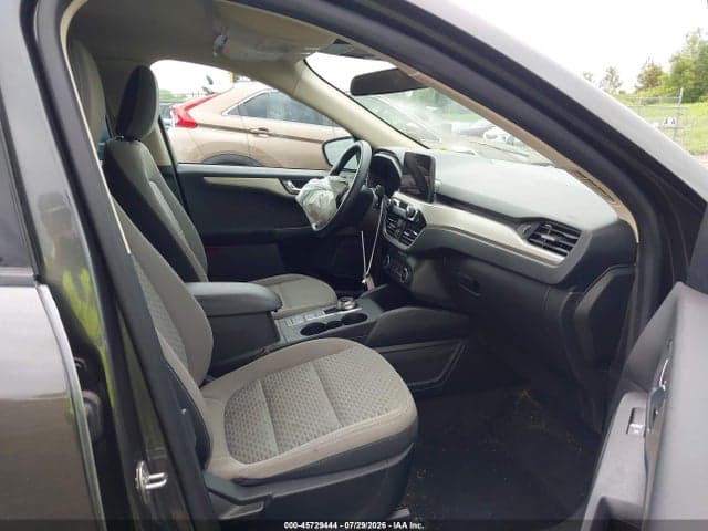 2020 FORD ESCAPE SE 5