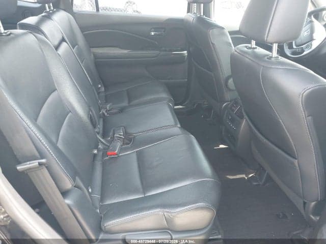2017 HONDA PILOT EX-L 8