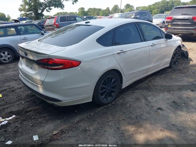 2017 FORD FUSION SE 4