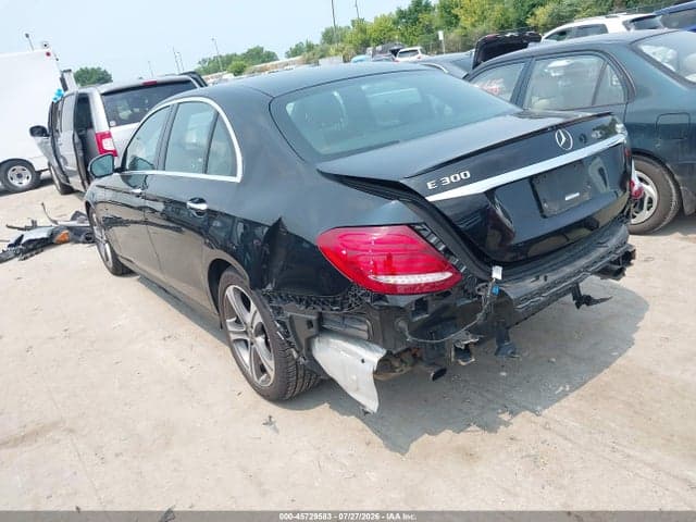2019 MERCEDES-BENZ E 300 4MATIC 3