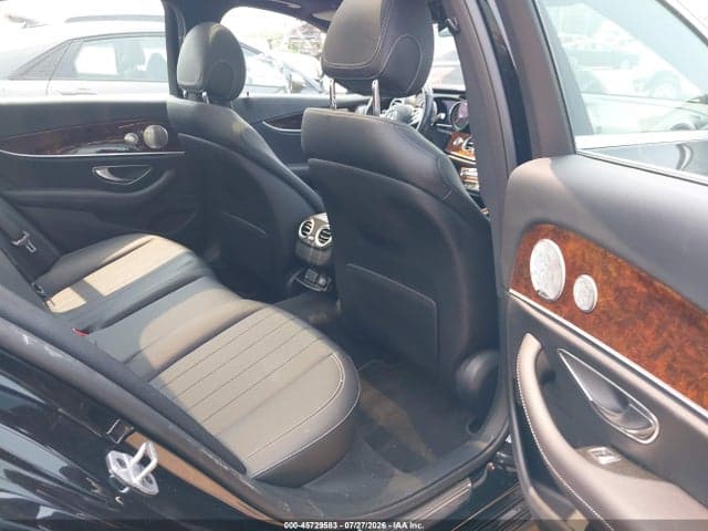 2019 MERCEDES-BENZ E 300 4MATIC 8