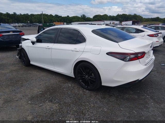 2023 TOYOTA CAMRY LE HYBRID 3