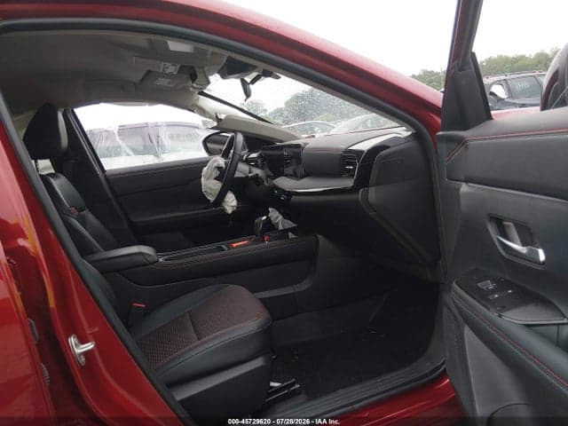 2026 NISSAN KICKS SR 5