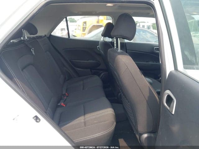 2026 HYUNDAI VENUE SEL 8