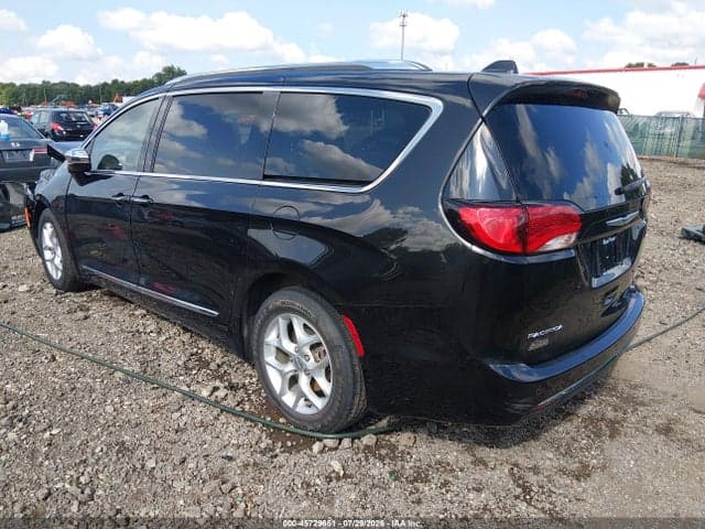 2020 CHRYSLER PACIFICA LIMITED 3