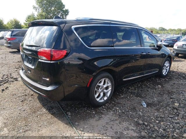 2020 CHRYSLER PACIFICA LIMITED 4