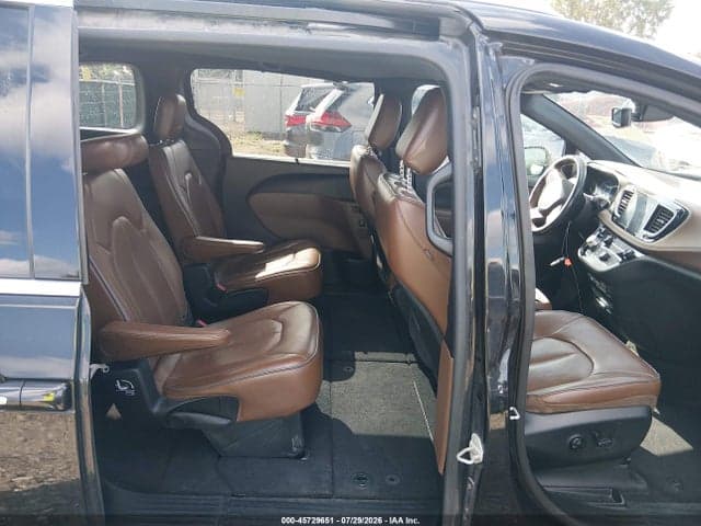 2020 CHRYSLER PACIFICA LIMITED 8
