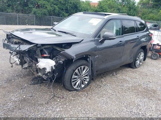2023 TOYOTA HIGHLANDER PLATINUM 2