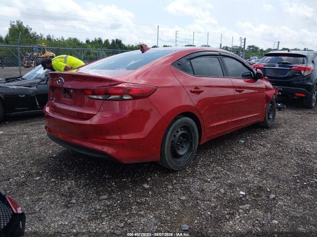 2017 HYUNDAI ELANTRA SE 4