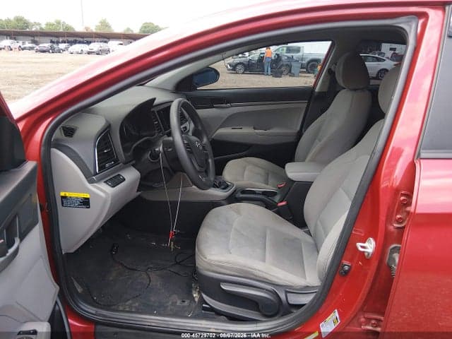 2017 HYUNDAI ELANTRA SE 5