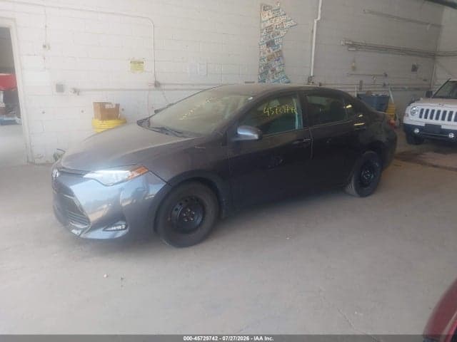 2018 TOYOTA COROLLA LE 2
