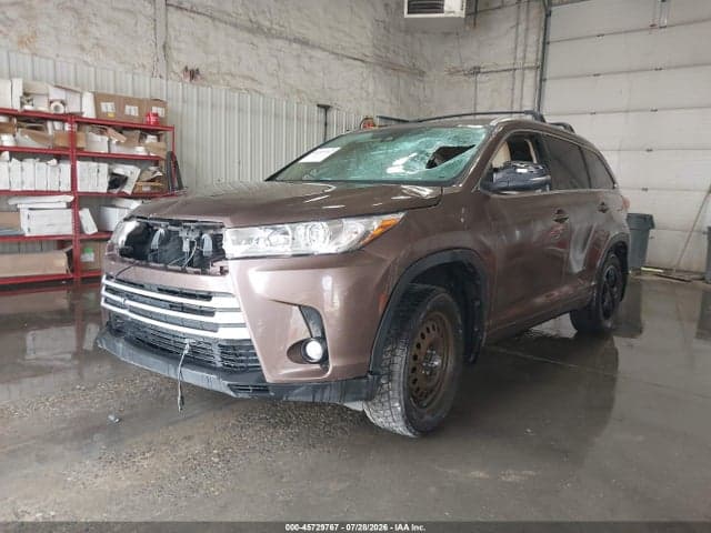 2017 TOYOTA HIGHLANDER XLE 2