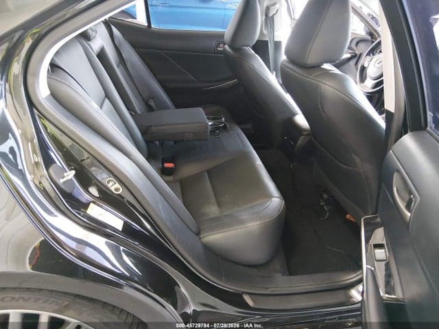 2017 LEXUS IS 200T 8