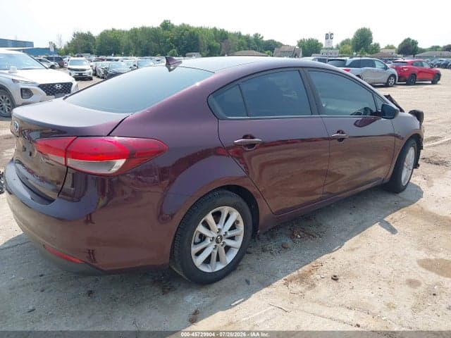 2017 KIA FORTE LX 4