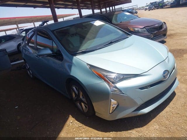 2017 TOYOTA PRIUS THREE TOURING 1