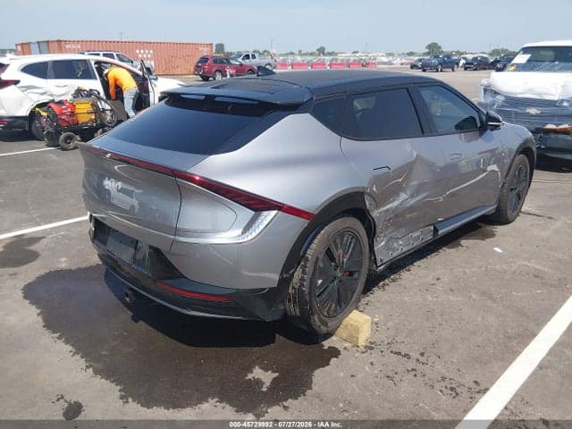 2022 KIA EV6 WIND 4
