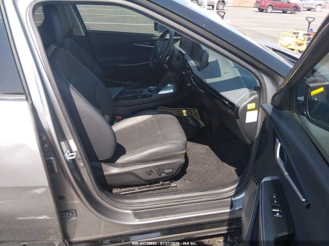 2022 KIA EV6 WIND 5