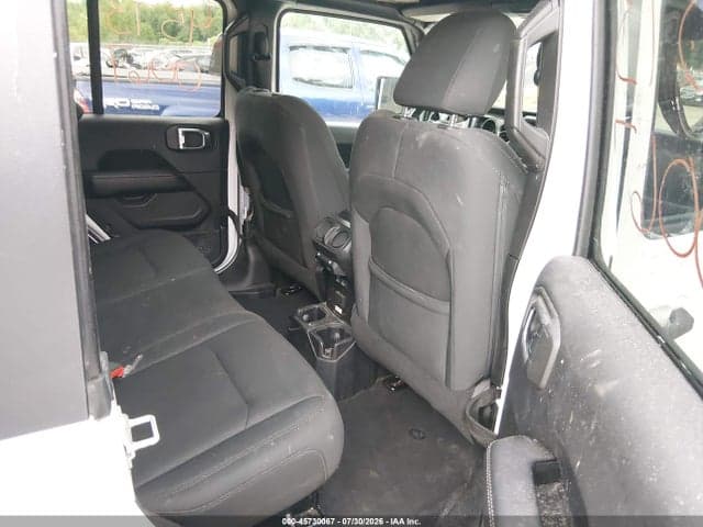 2018 JEEP WRANGLER UNLIMITED SAHARA 4X4 8
