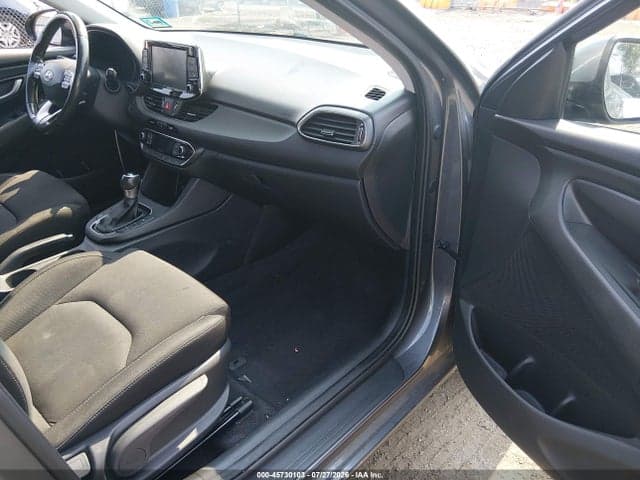 2018 HYUNDAI ELANTRA GT 5