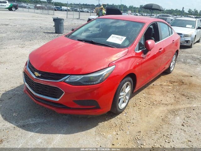 2017 CHEVROLET CRUZE LT AUTO 2