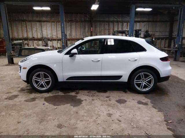 2018 PORSCHE MACAN 14