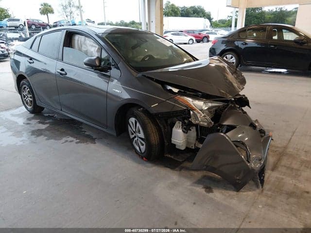 2017 TOYOTA PRIUS THREE 1