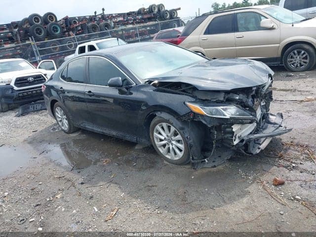 2019 TOYOTA CAMRY LE 1