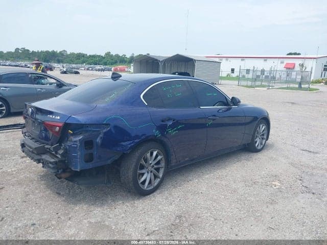 2017 ALFA ROMEO GIULIA AWD 4