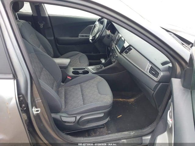 2018 KIA NIRO LX 5