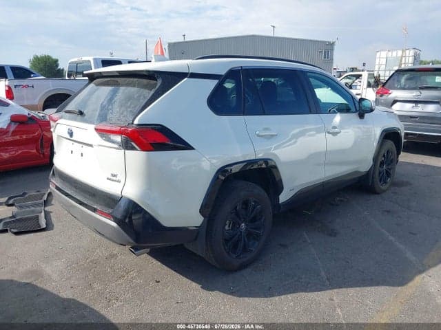 2022 TOYOTA RAV4 HYBRID SE 4