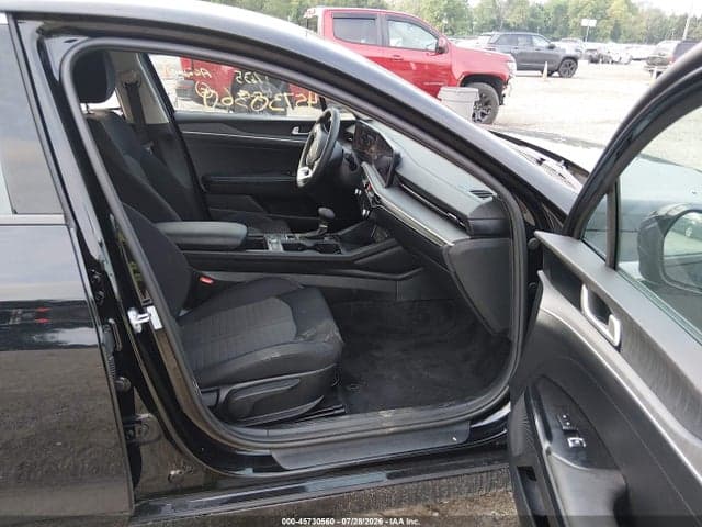 2025 KIA K5 LXS 5