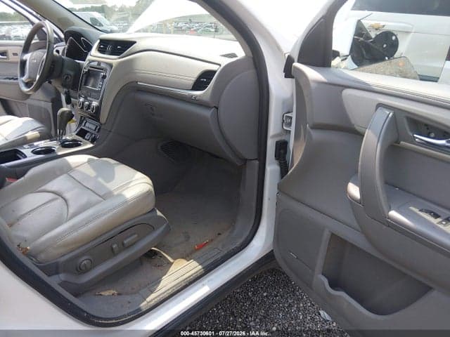 2017 CHEVROLET TRAVERSE LT 5