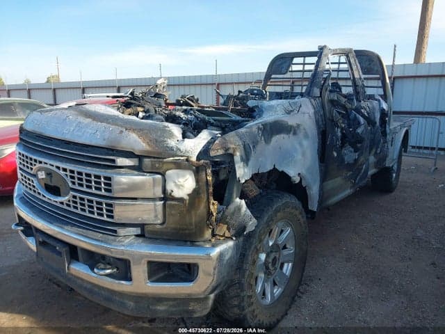 2017 FORD F-250 PLATINUM 2