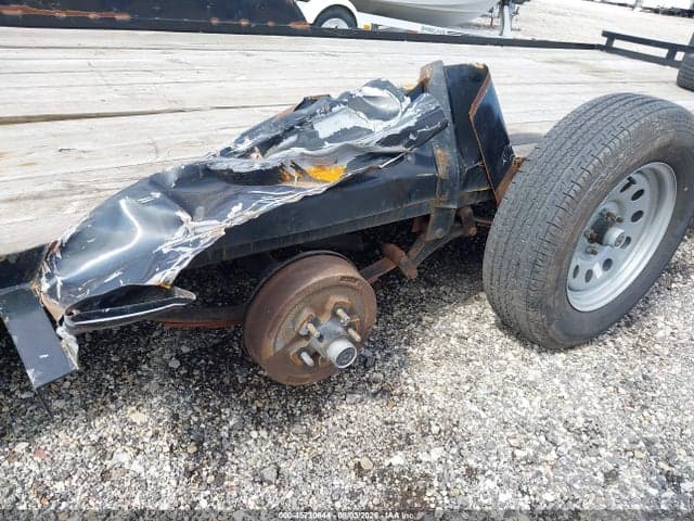 2021 MAX BUILT TRAILERS TRAILER 13