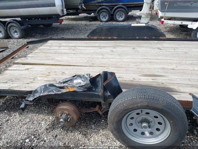 2021 MAX BUILT TRAILERS TRAILER 8