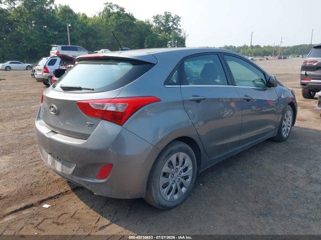 2017 HYUNDAI ELANTRA GT 4