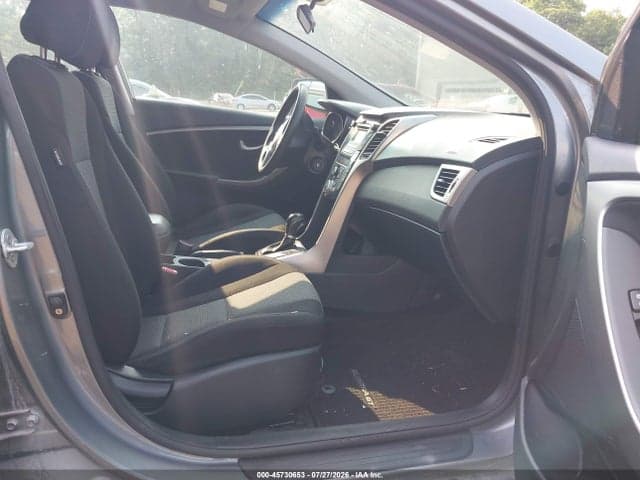 2017 HYUNDAI ELANTRA GT 5