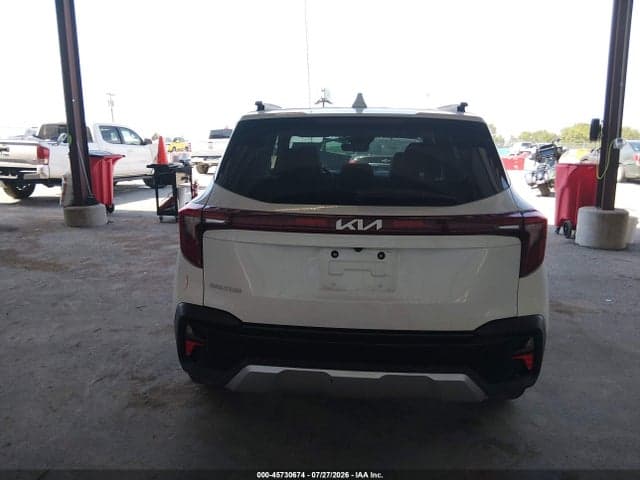 2024 KIA SELTOS S 16