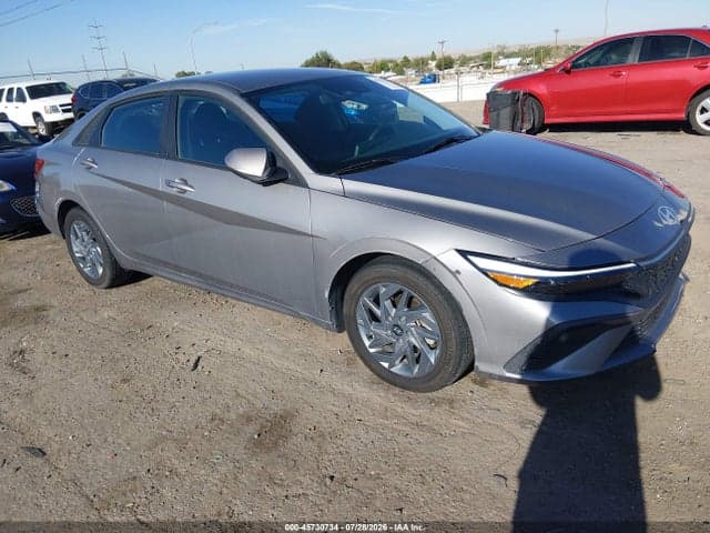 2024 HYUNDAI ELANTRA SEL - 1