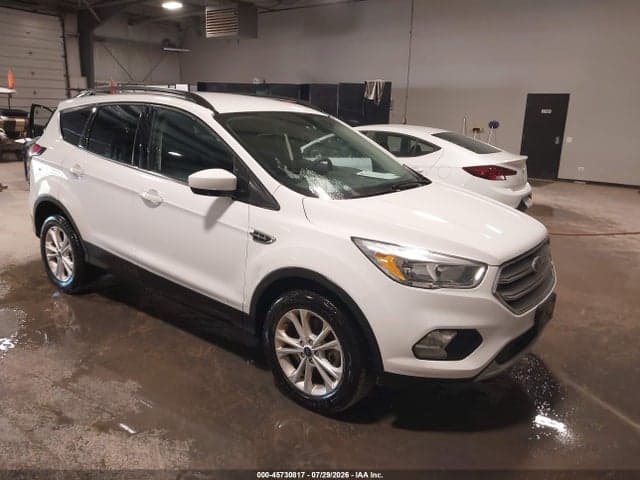 2018 FORD ESCAPE SE 1