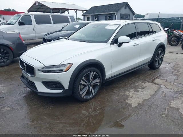 2023 VOLVO V60 CROSS COUNTRY B5 PLUS 2