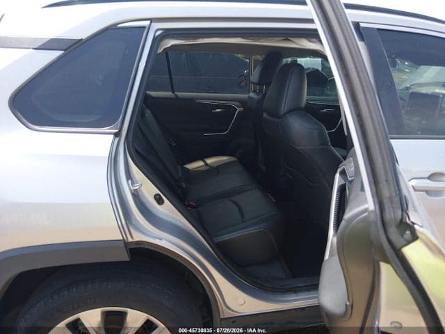 2019 TOYOTA RAV4 XLE PREMIUM 8