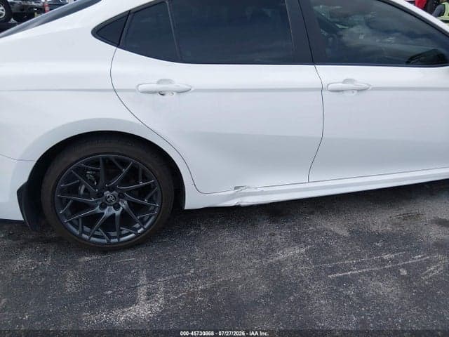 2025 TOYOTA CAMRY SE 6