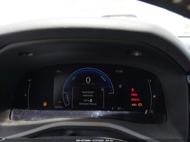 2025 TOYOTA CAMRY SE 7