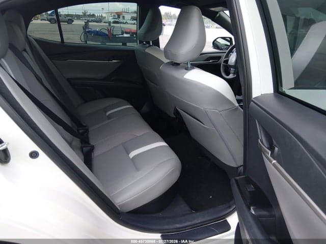 2025 TOYOTA CAMRY SE 8