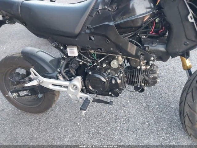2025 HONDA GROM 125 8