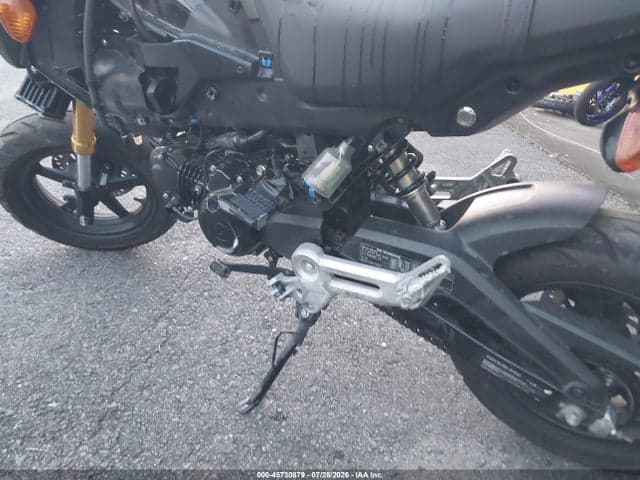2025 HONDA GROM 125 9